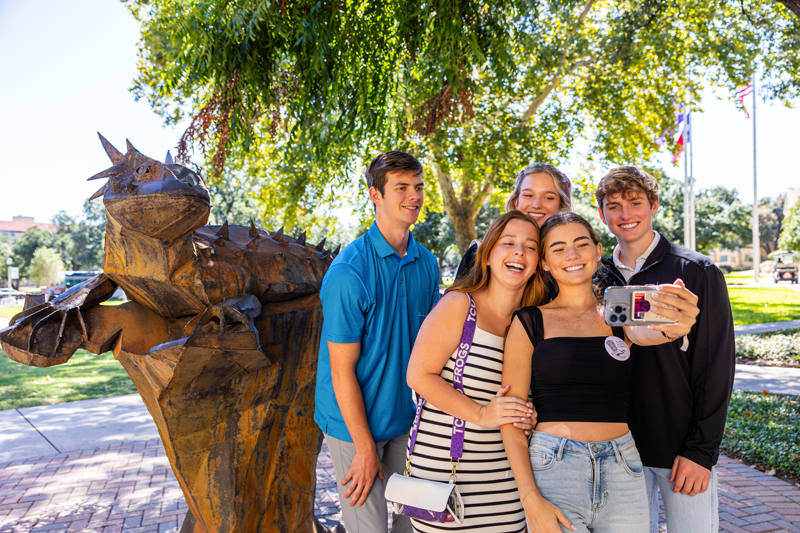 TCU Students at Frog Statue